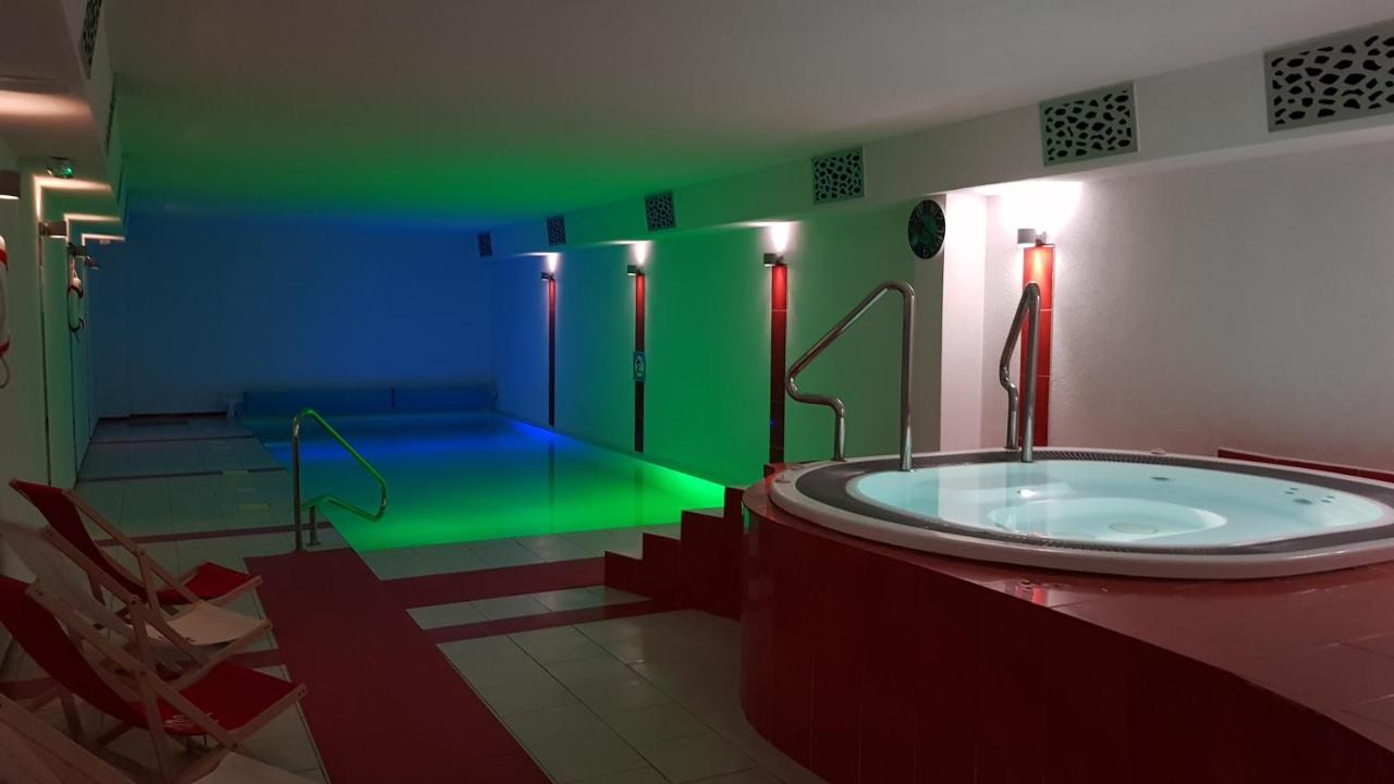 Akwamaryn Spa Niechorze Hotel Екстериор снимка