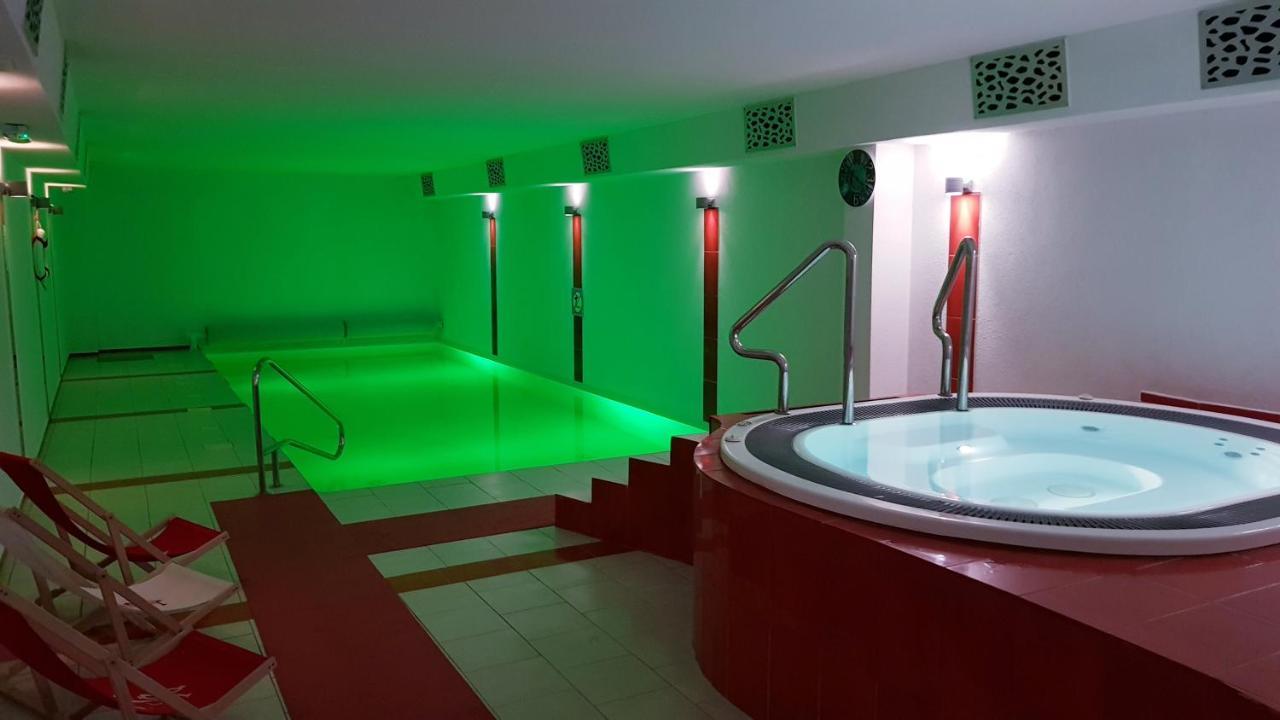 Akwamaryn Spa Niechorze Hotel Екстериор снимка